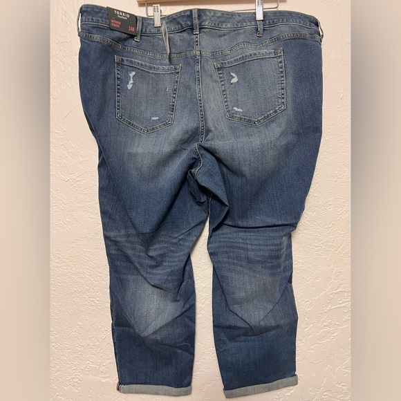 Torrid Boyfriend Jeans BNWT Size 24R - Picture 5 of 7